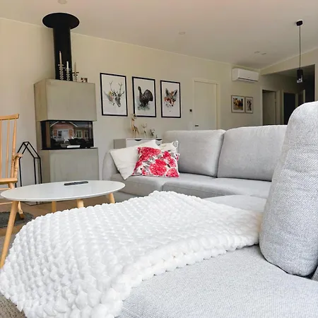 Snowy Owl Апартаменты